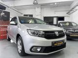 Dacia Sandero Automatik/ Klima/Nur 69.000 Km Kleinwag. - Dacia: Km 0