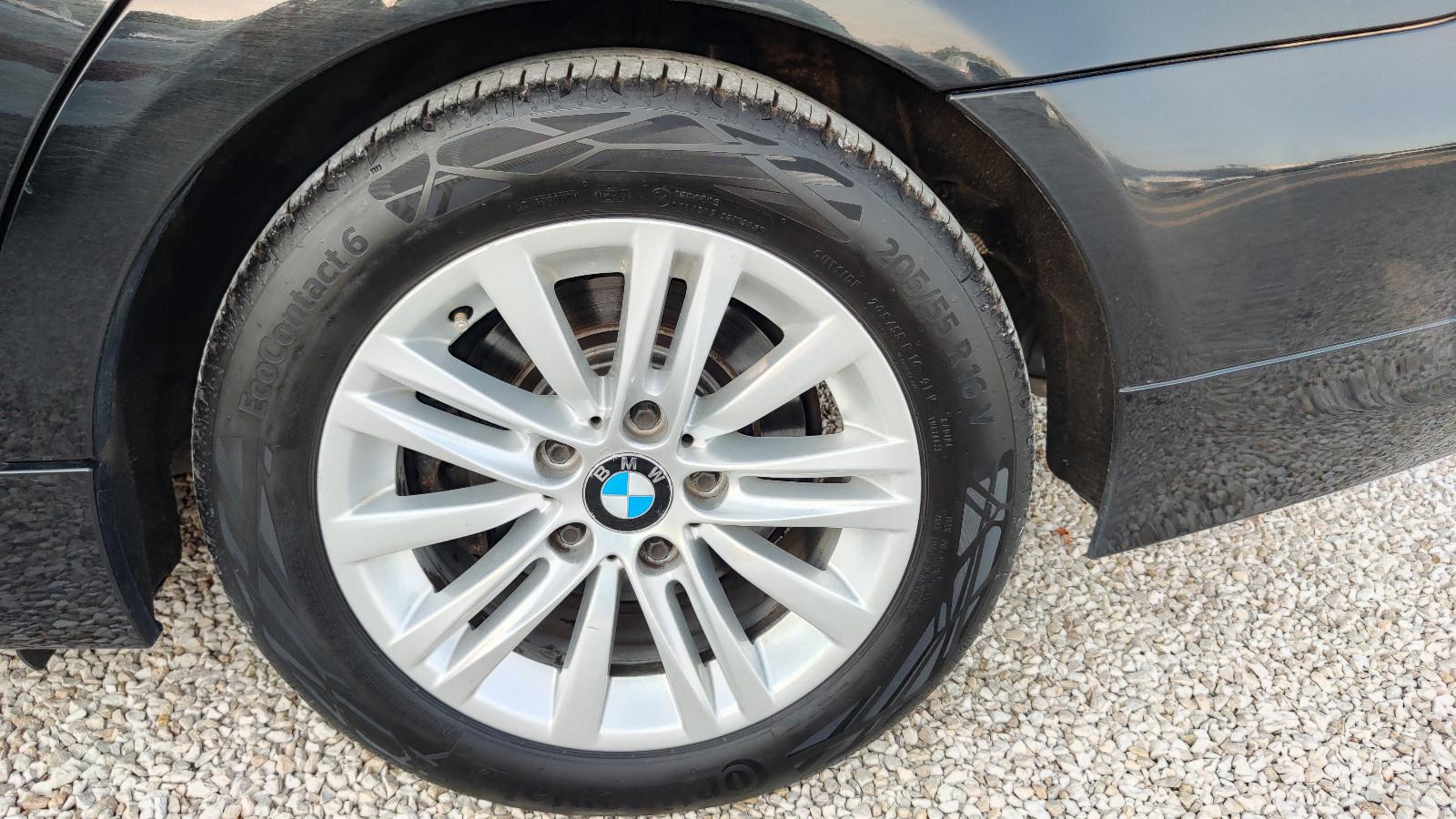 BMW 318 TOURING - 143 CV - BVM - CARNET ENTRETIEN