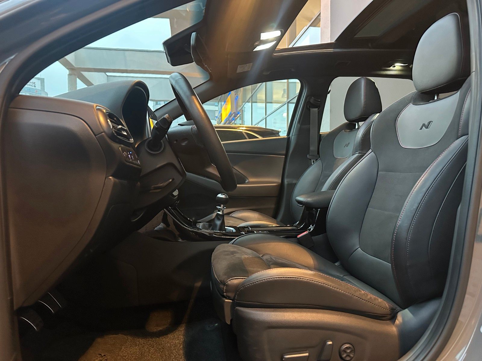 Fahrzeugabbildung Hyundai i30 N-Line Kombi 140PS Panorama/Sitzpaket!