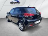 Hyundai i20 1.4 Edition Automatik Allwetter Klima BT USB - Hyundai i20: Schwarz