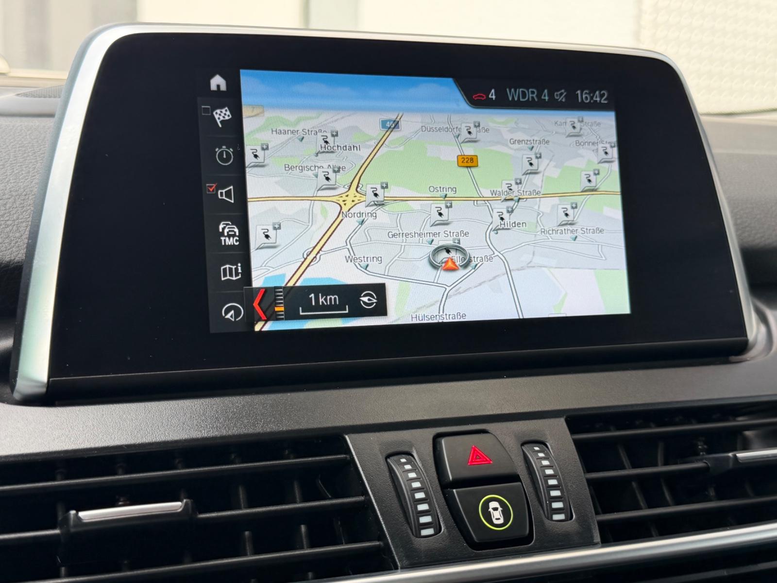 BMW 225 XE*LUXURY*PANO*LEDER*KAM*HARMAN*MEMORY*KEY*
