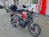 Honda CB125R ABS 1. Hand Service & TÜV Neu & nur 300KM - HONDA CB 125 T