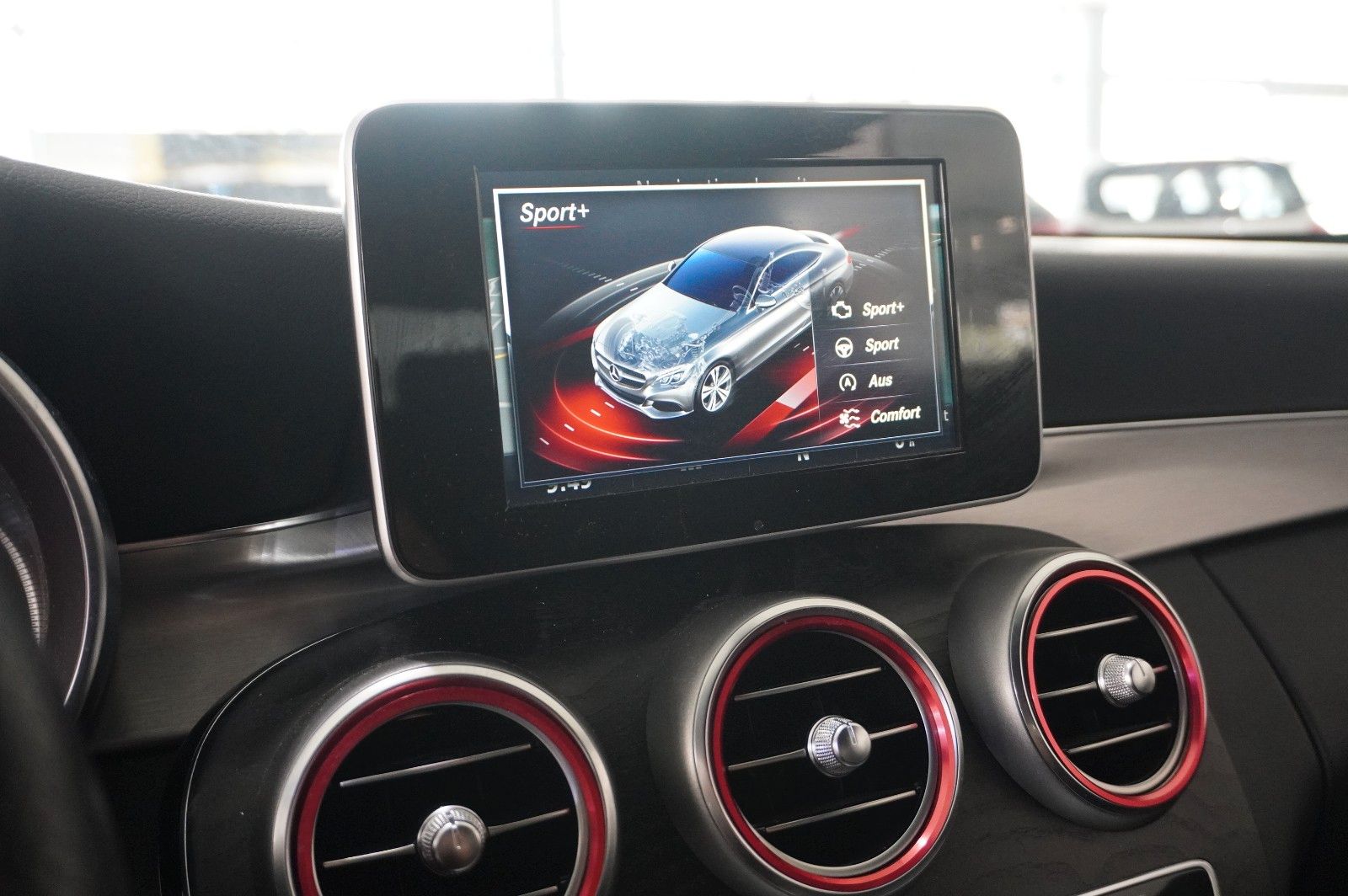 Fahrzeugabbildung Mercedes-Benz C 180 COUPE SPORT NAVI/LED/KAMERA/SPORT/SHZ/AMG