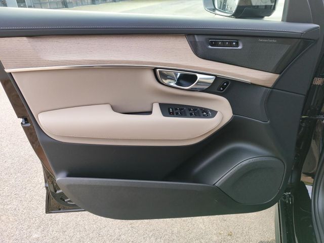 VOLVO XC 90 (Bild 16 von Array)