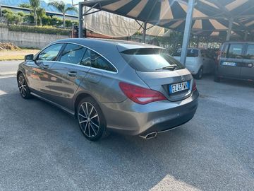 Mercedes CLA 200 - 4