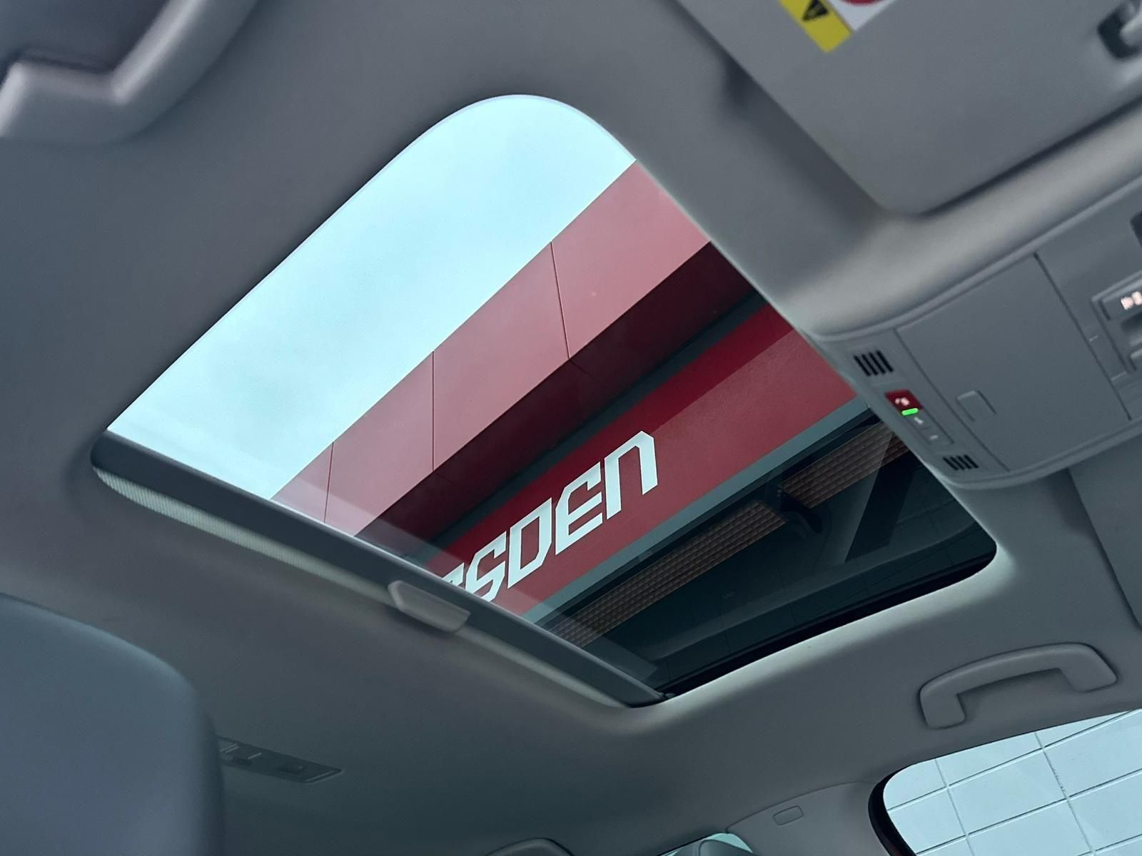 VW Golf 2.0TDI HIGHLINE* LED#SHZ#LH#AHK#PANO#KEYLES - Image 22