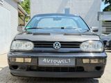 Volkswagen Golf 1.8 Cabriolet Bon Jovi *2HAND*LEDER*15ZOLL* - Volkswagen Golf aus 1996: Roadster