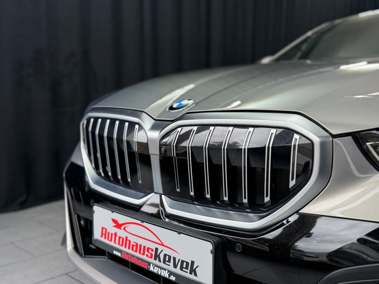 Fahrzeugabbildung BMW 520i M SPORT|H&K|360°|INDIVIDUAL|GESTIK|SHADOW