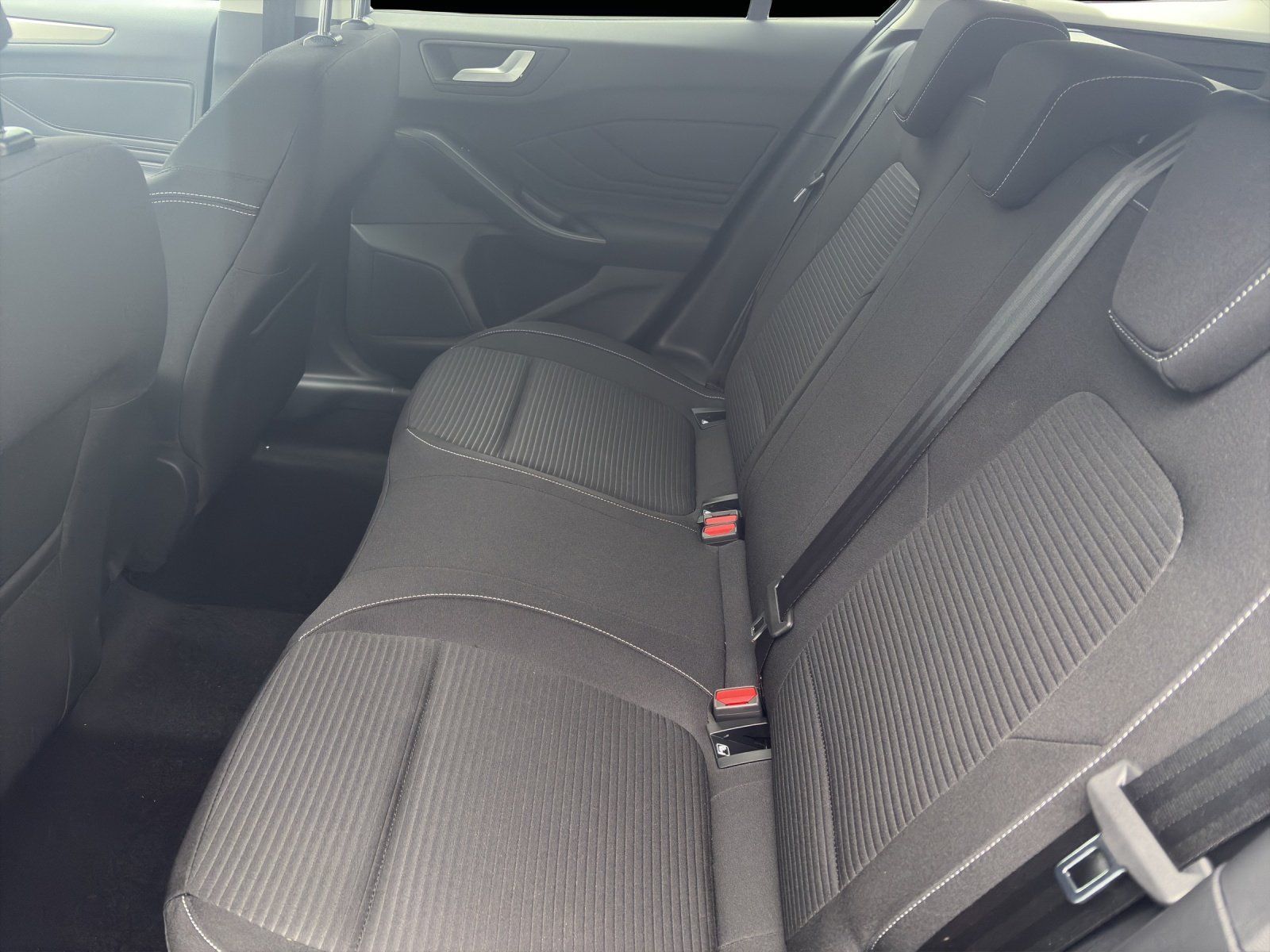 Fahrzeugabbildung Ford Focus Titanium Winter Pak. Fahrerassys. Paket.