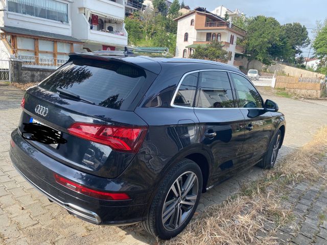 AUDI Q5 40 TDI S tronic quattro sport sport