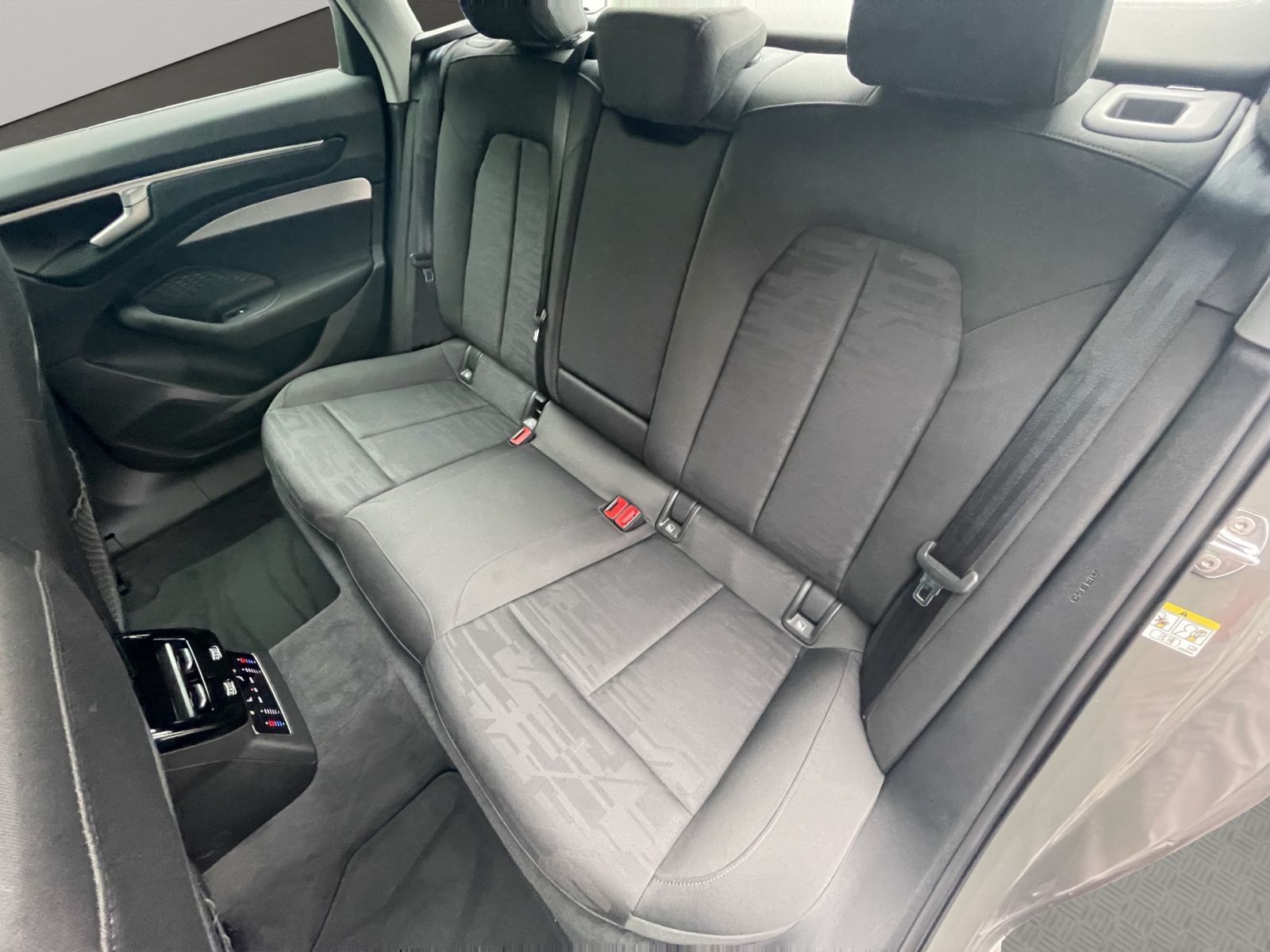 Audi A6 - Bild 18
