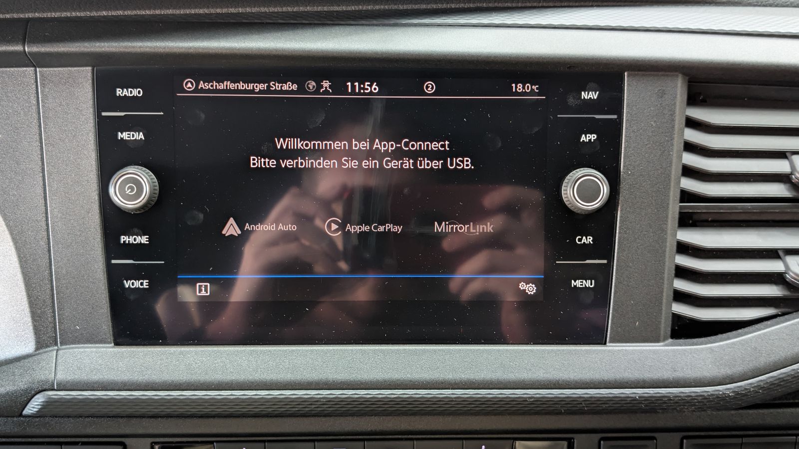 Fahrzeugabbildung Volkswagen T6 Transporter 6.1 LED*KAM*SHZ*SORTIMO-REGALE
