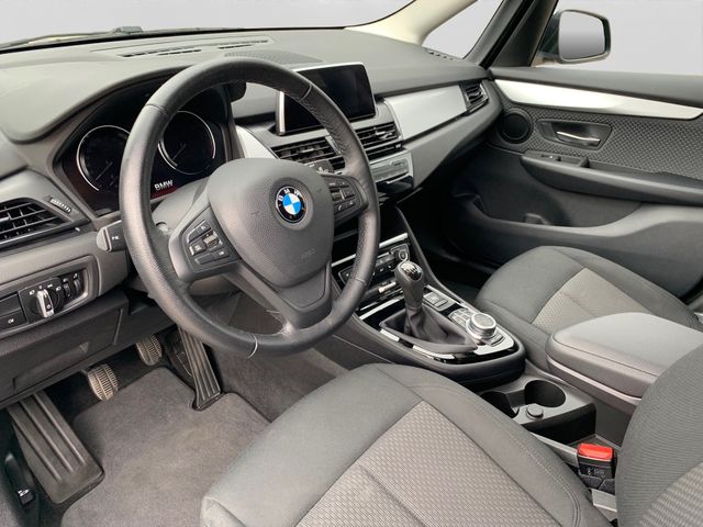 Fahrzeugabbildung BMW 218d Gran Tourer Advantage+LED+Navi+Kamera+AHK