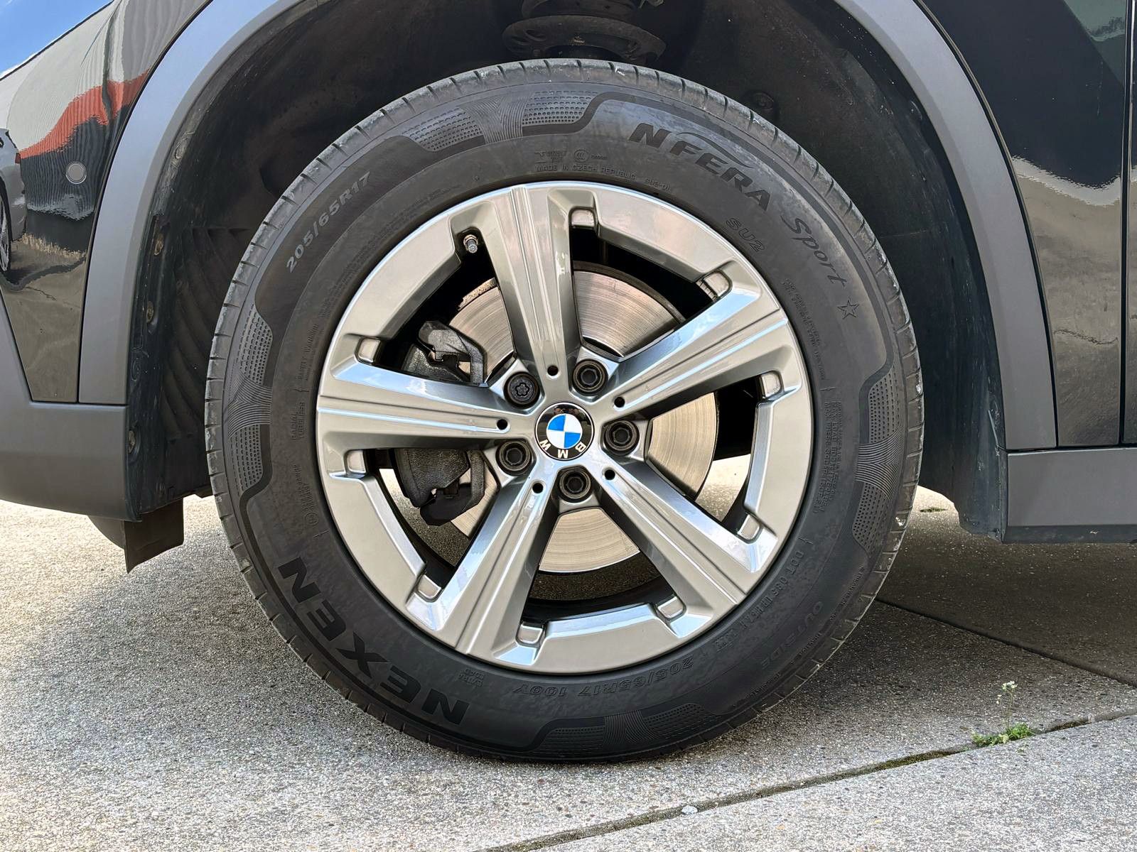 Fahrzeugabbildung BMW X1 sDrive 18i Steptr. ACC KAM PDC LED NAV AHK
