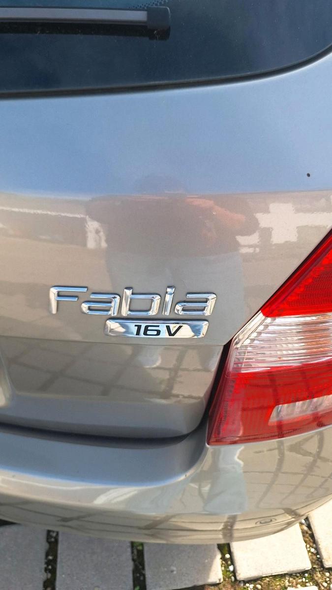 Skoda Fabia 2009 — photo 9