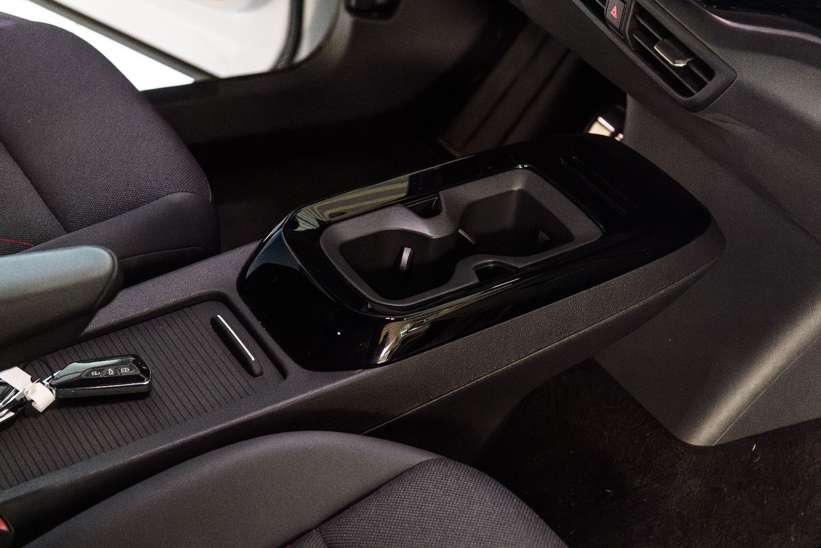 Fahrzeugabbildung Volkswagen ID.4 GTX 4Motion IQ-LED+360°KAM+E-HECK+WÄPU+APP
