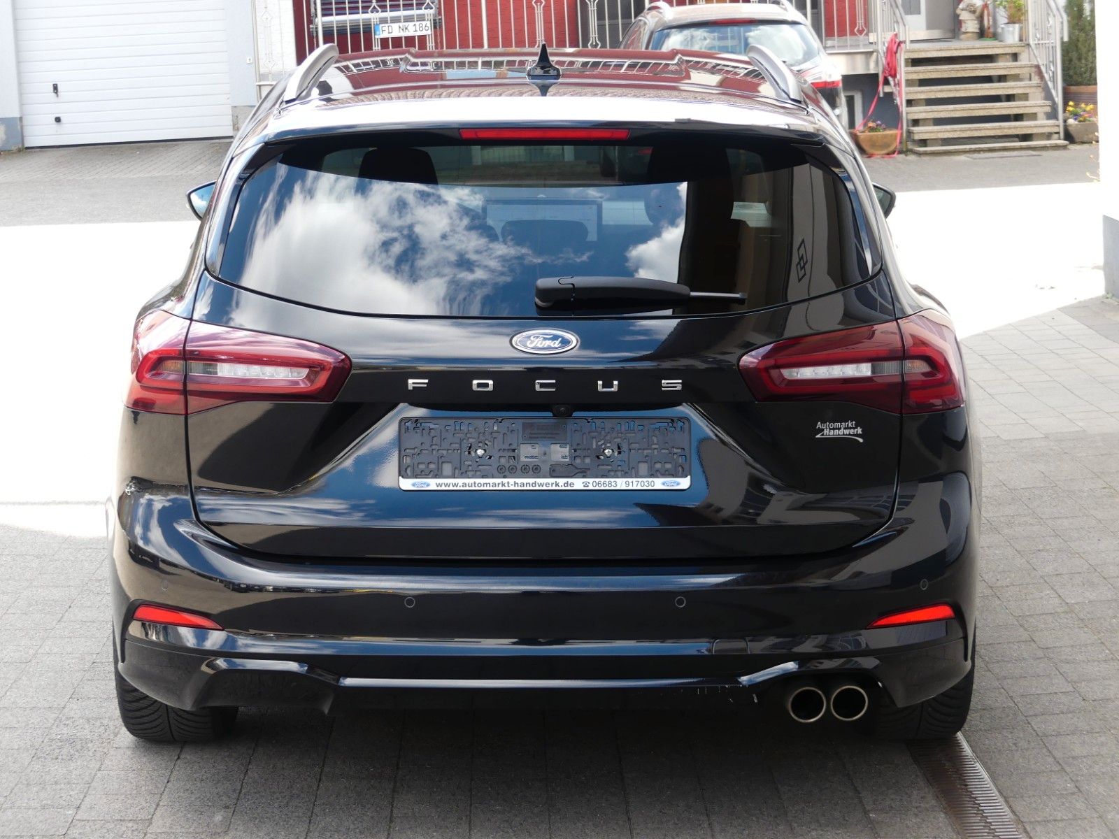 Fahrzeugabbildung Ford Focus Turnier ST-Line X