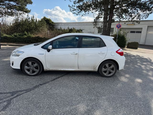 Toyota Auris 1.8 Hybrid Travel