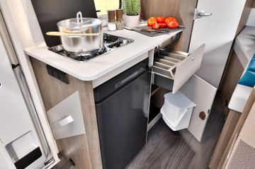 Carado T 135 PRO+ AUTOMATIK  NAVI Smart TV Safety P.