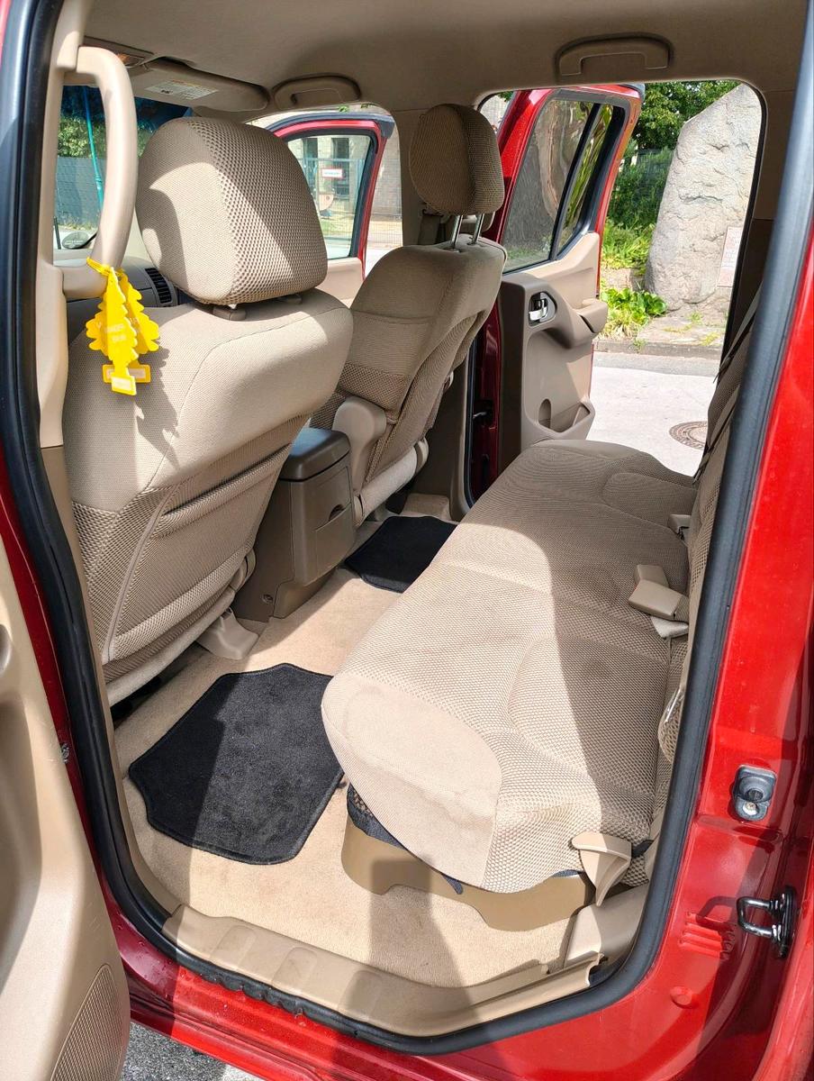 Nissan Frontier 2007 — photo 14