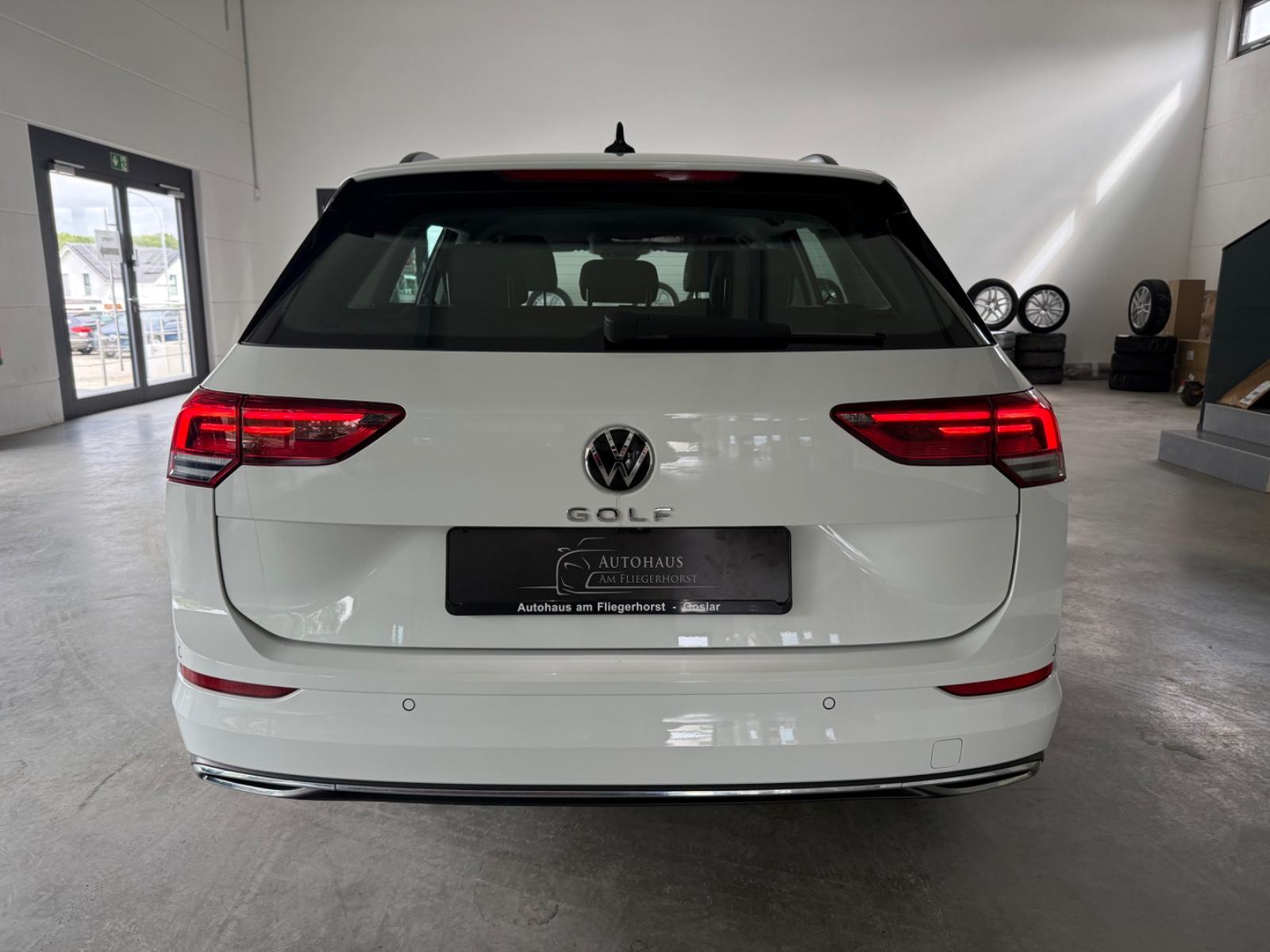 Volkswagen Golf VIII Variant Style, миниатюра 6