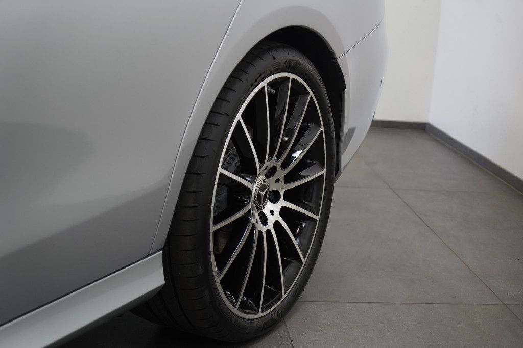 Mercedes Benz E 220