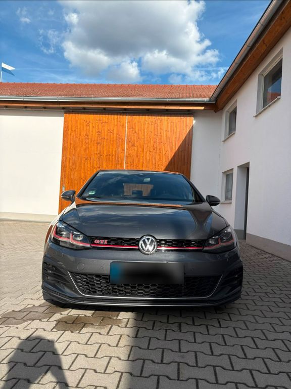 Image of Volkswagen Golf
