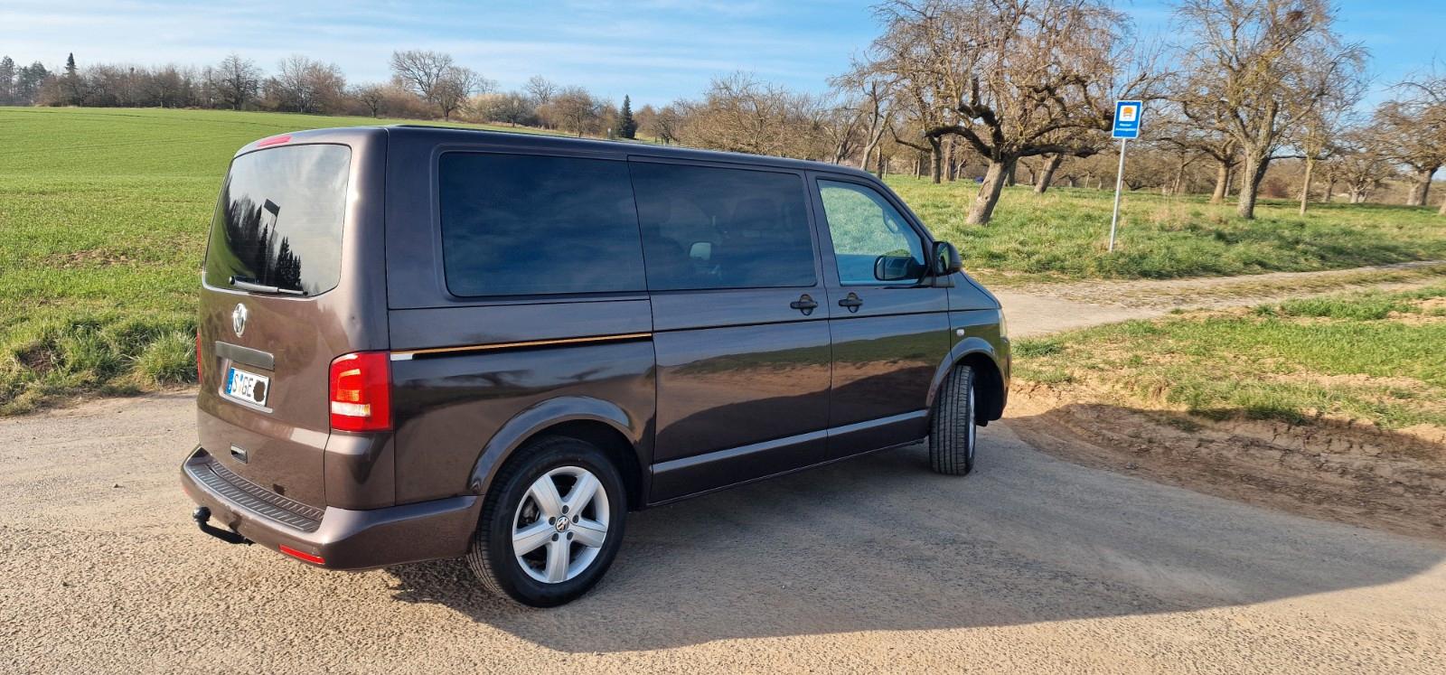 Volkswagen VW T5 Multivan 2012 2.0TDI Automatik 103kw