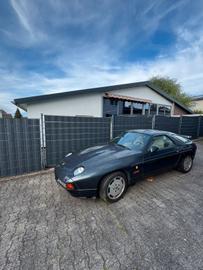 1989 Porsche 928 照片 1