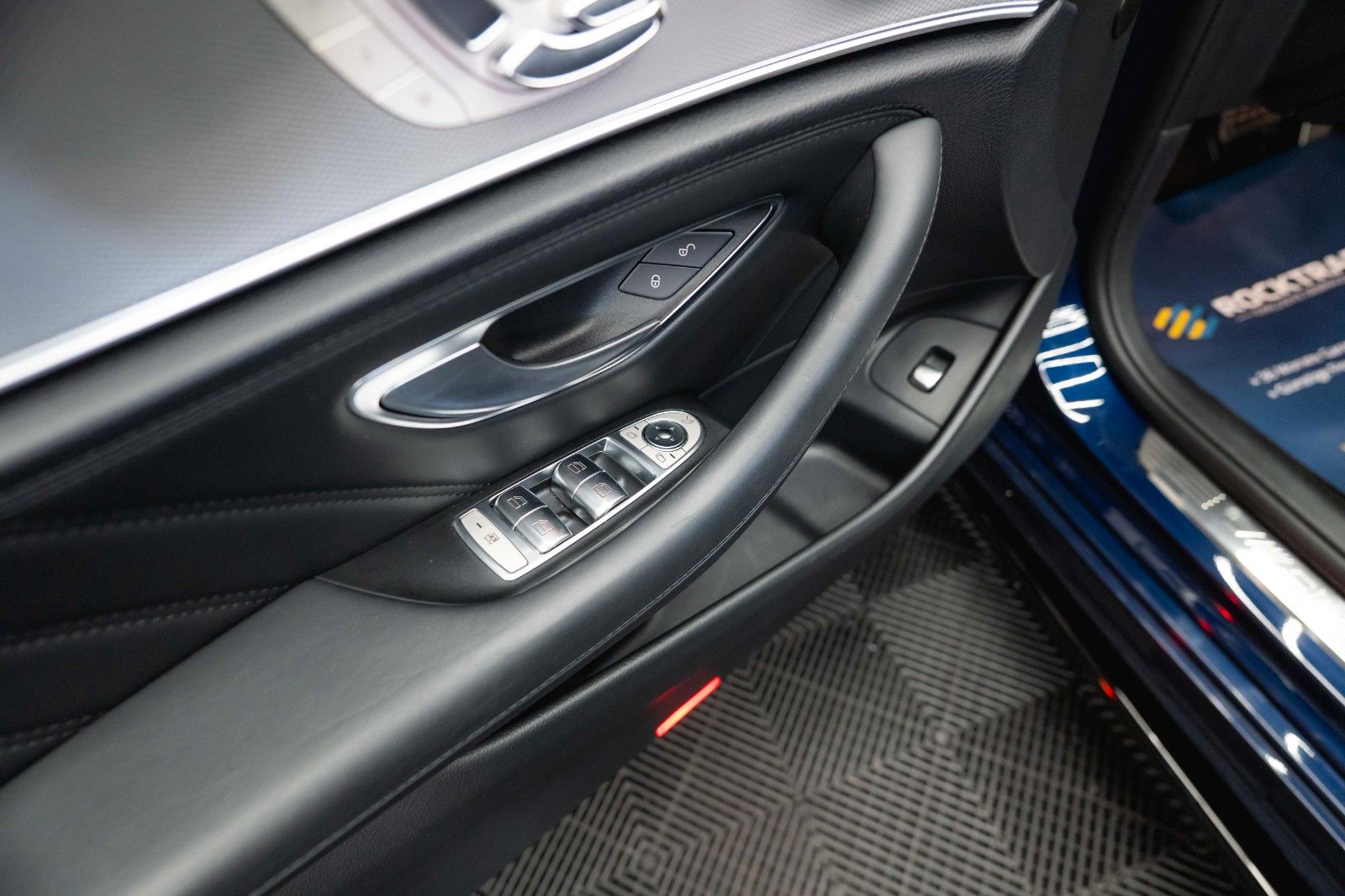 Fahrzeugabbildung Mercedes-Benz E 63 AMG 4Matic+ Night-Paket Drivers Package LED