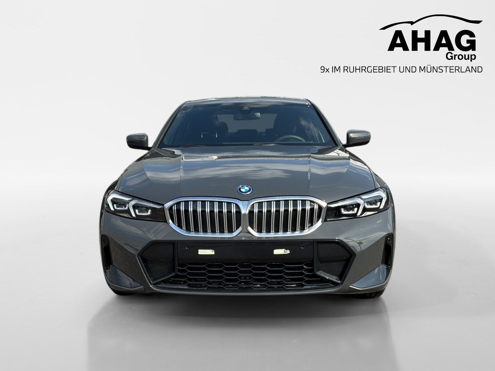 BMW 330e imagem 2