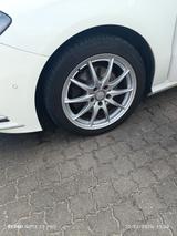 Mercedes-Benz 200 - Mercedes-Benz 200 mit Benzin-Antrieb: Limousine