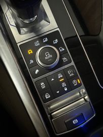 Land-Rover Range Rover Sport - 12