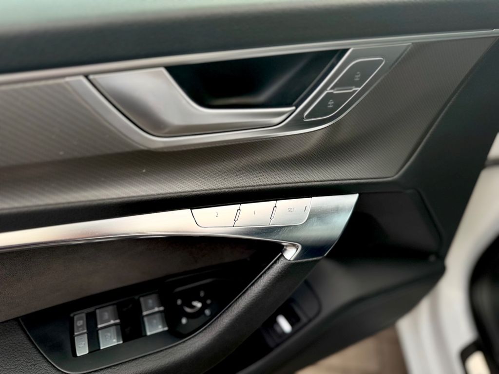 Audi A6 Avant 40 TDI sport Virtual RKam LED Alcant. – Ansicht 17