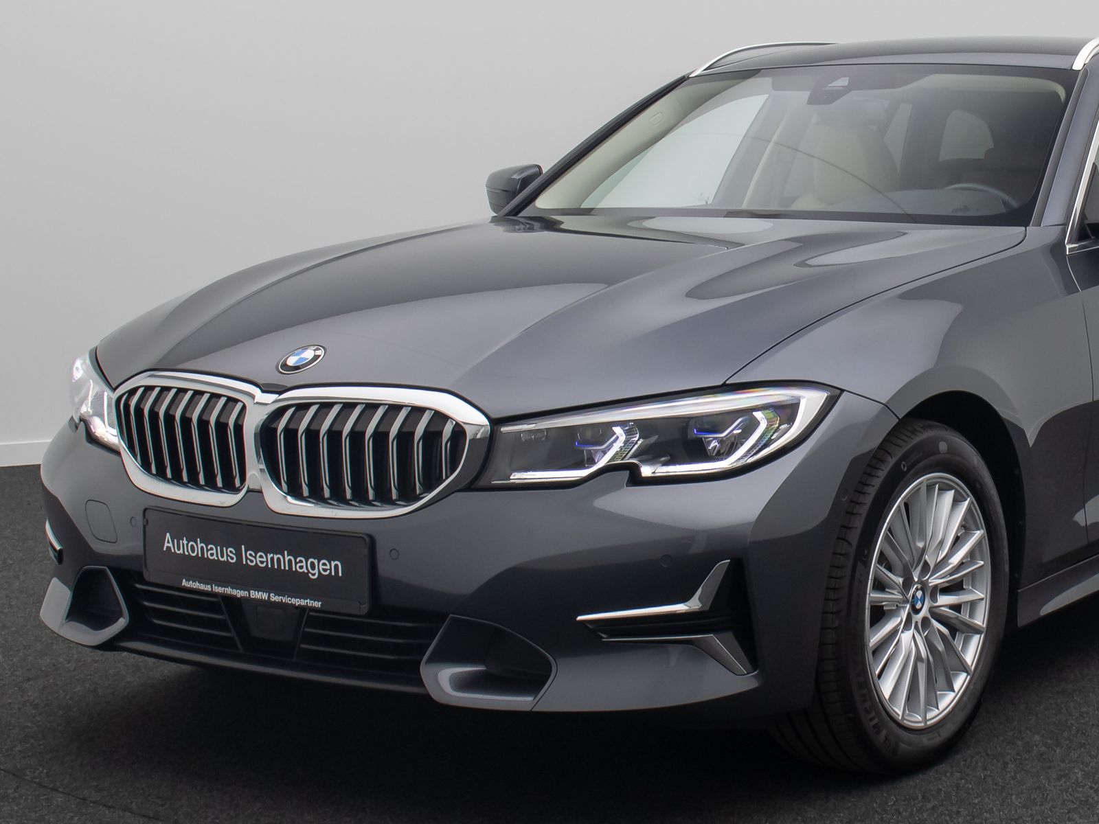 Fahrzeugabbildung BMW 320d xD Luxury Line ACC DAB Laser Kamera Memory