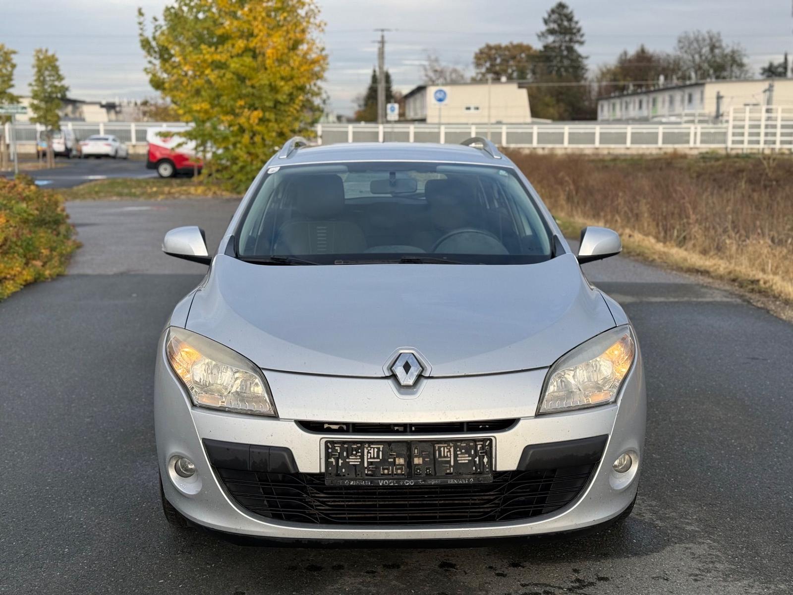 Renault Megane 2010 — photo 6
