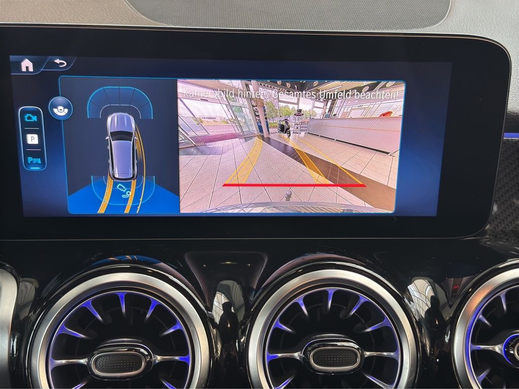 Fahrzeugabbildung Mercedes-Benz GLB 200 AMG*Night*LED*KeyLess*PDC*ParkAs*RFK*AHK
