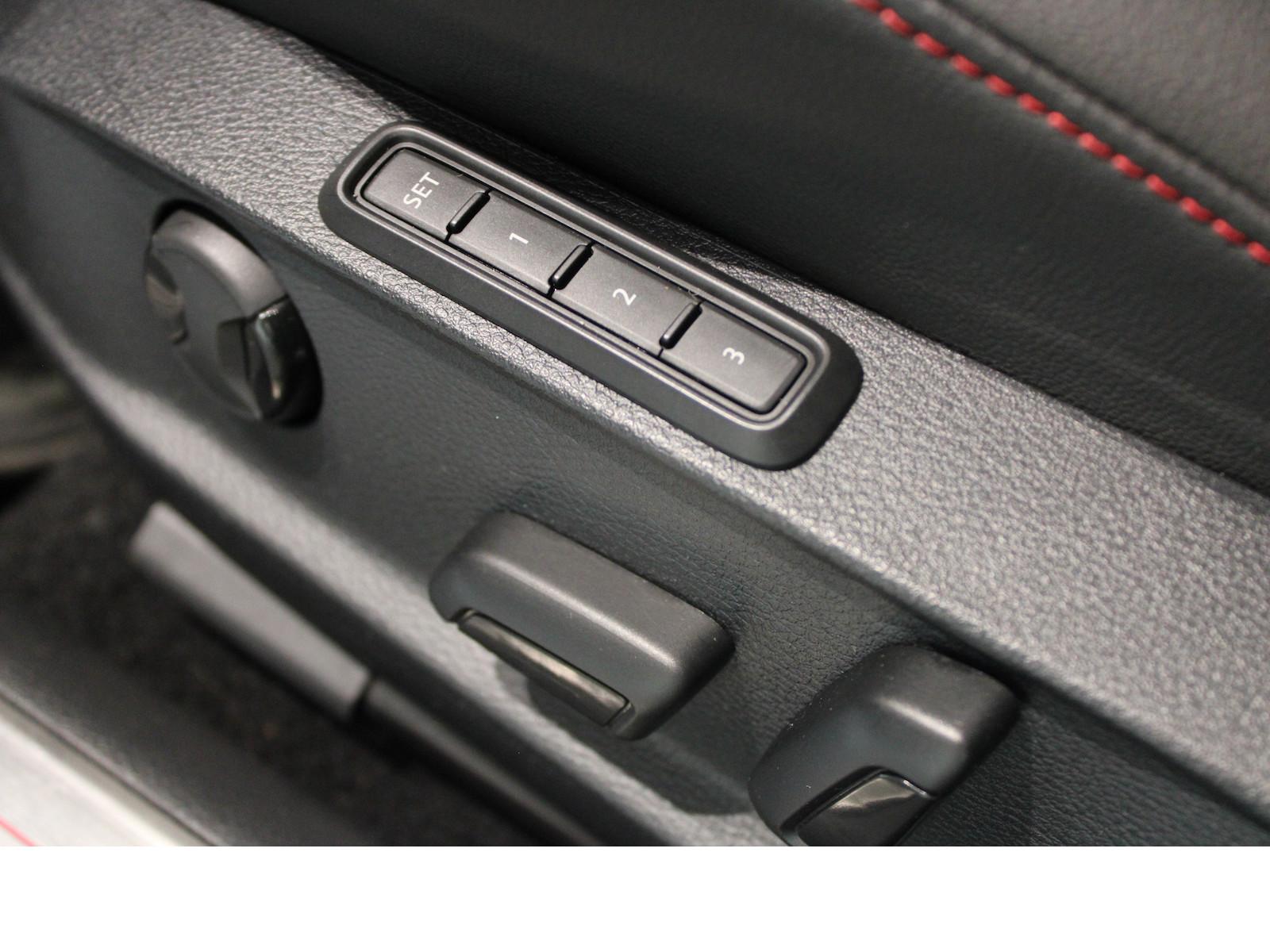Volkswagen Golf GTI PERFORMANCE *CAM*LED*PDC*PANO*MEMORY, миниатюра 26