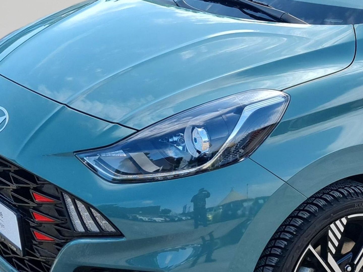 Fahrzeugabbildung Hyundai i10 FL (MY25) 1.0 T-GDI (90 PS) 5-MT 2WD N Line