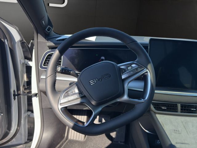 BYD SEALION 7