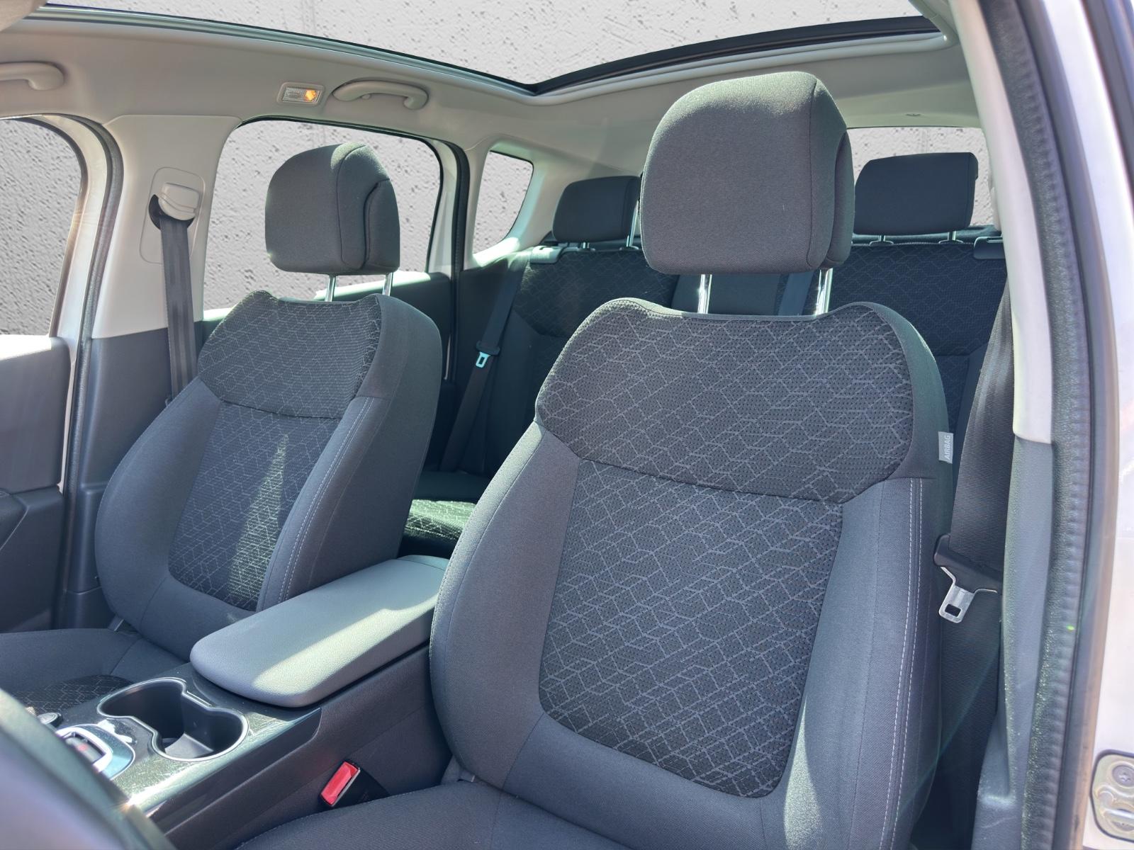 Peugeot 3008 Style*Pano*PDC*Head-Up*Tempomat*