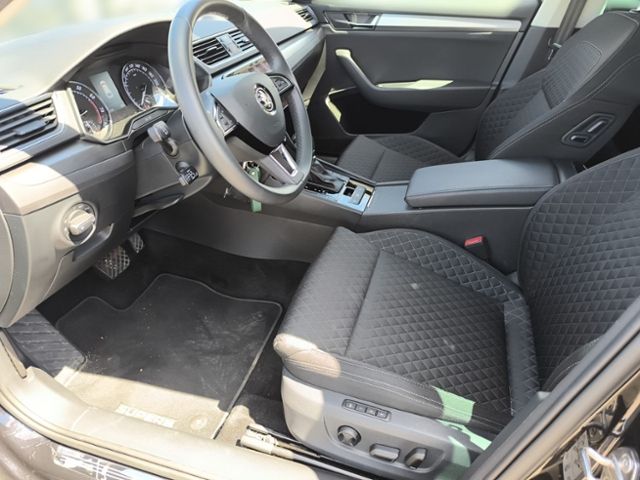 Fahrzeugabbildung SKODA Superb Combi 1.5 TSI ACT DSG Style ACC BI-XENON