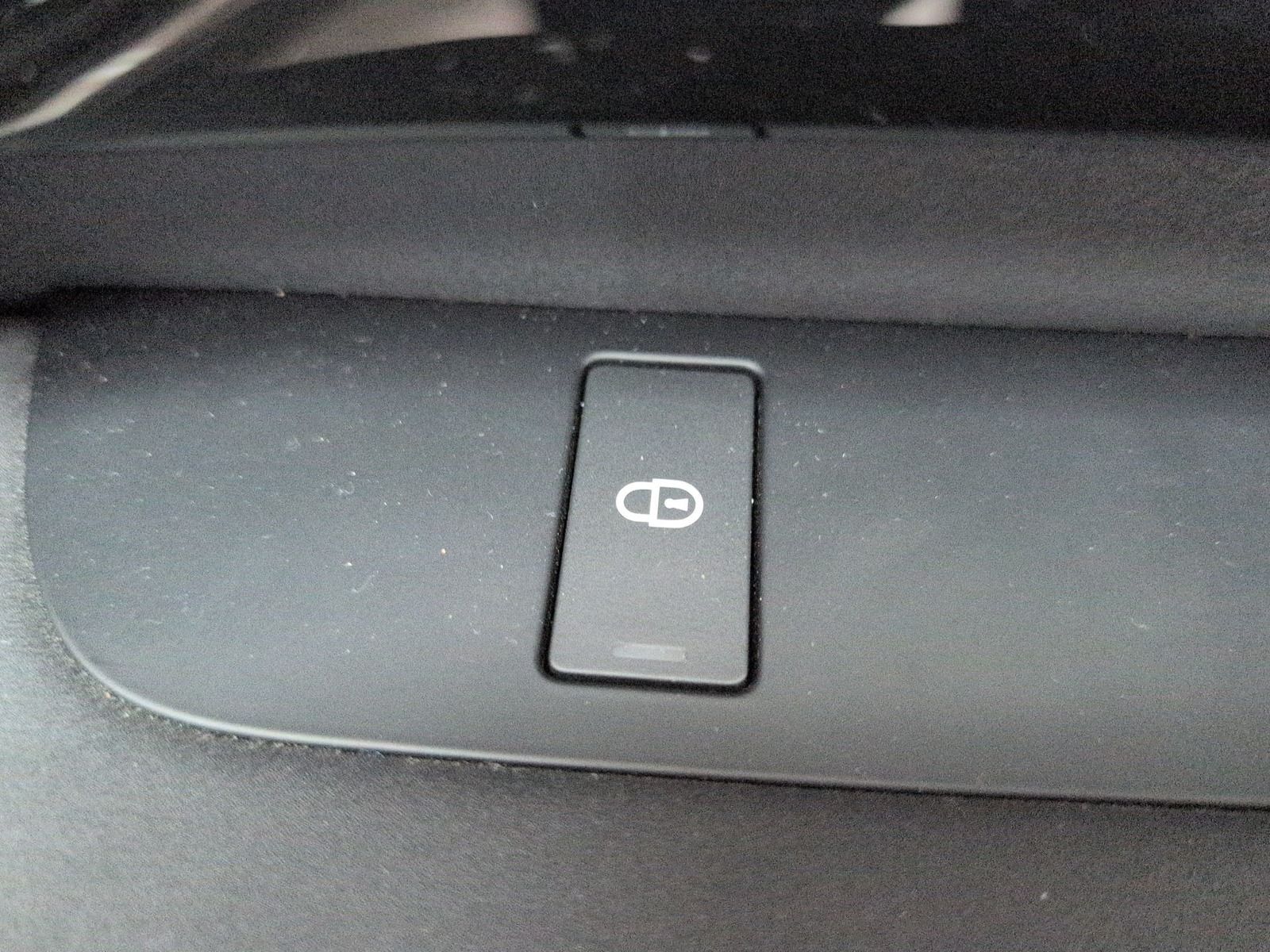 Fahrzeugabbildung Land Rover Discovery 5 2.0 TD4 SE * Leder * AHK * Navi*
