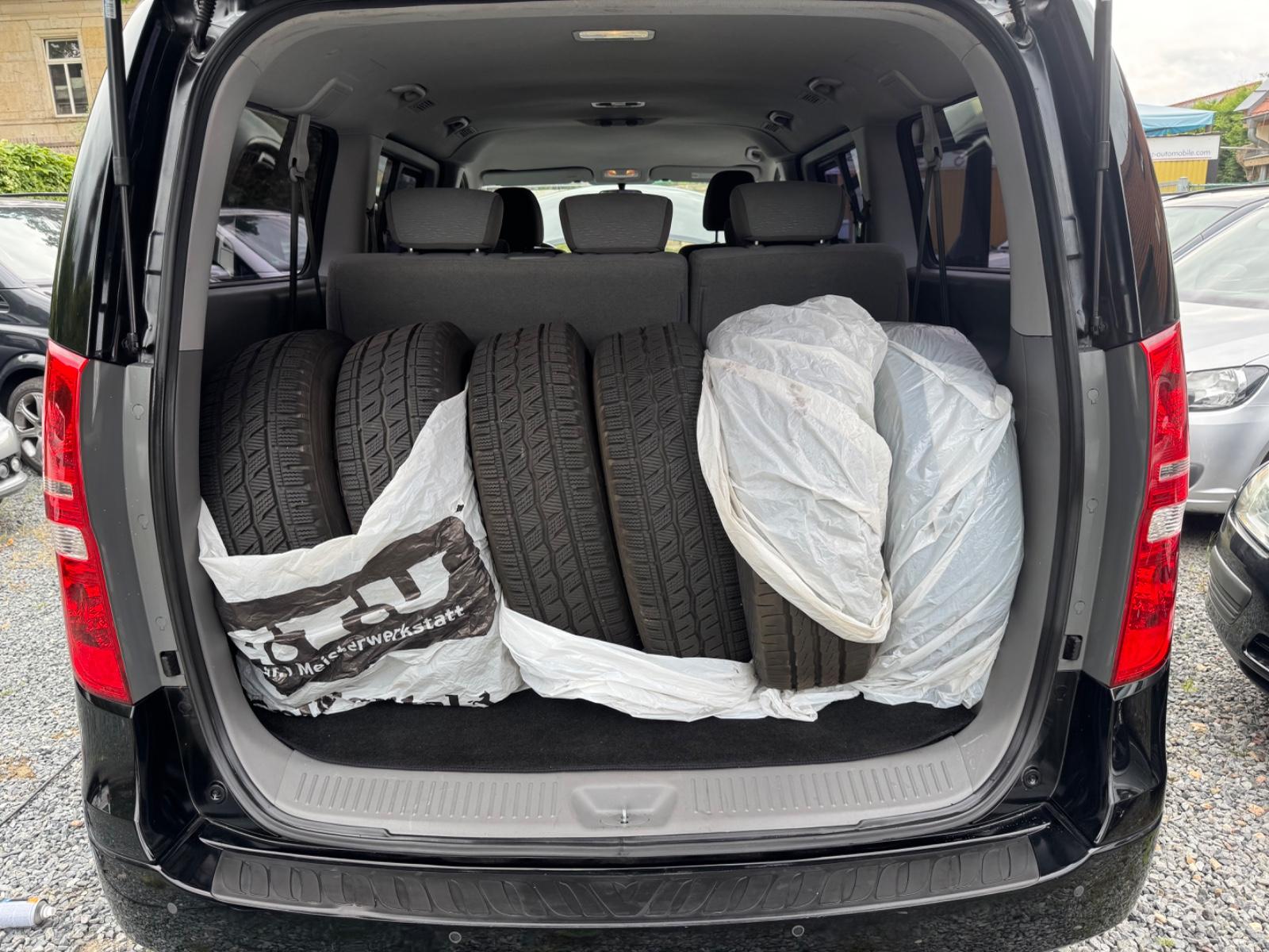 Hyundai H-1 Travel Comfort, Scheckheft, 8 Sitzplätze