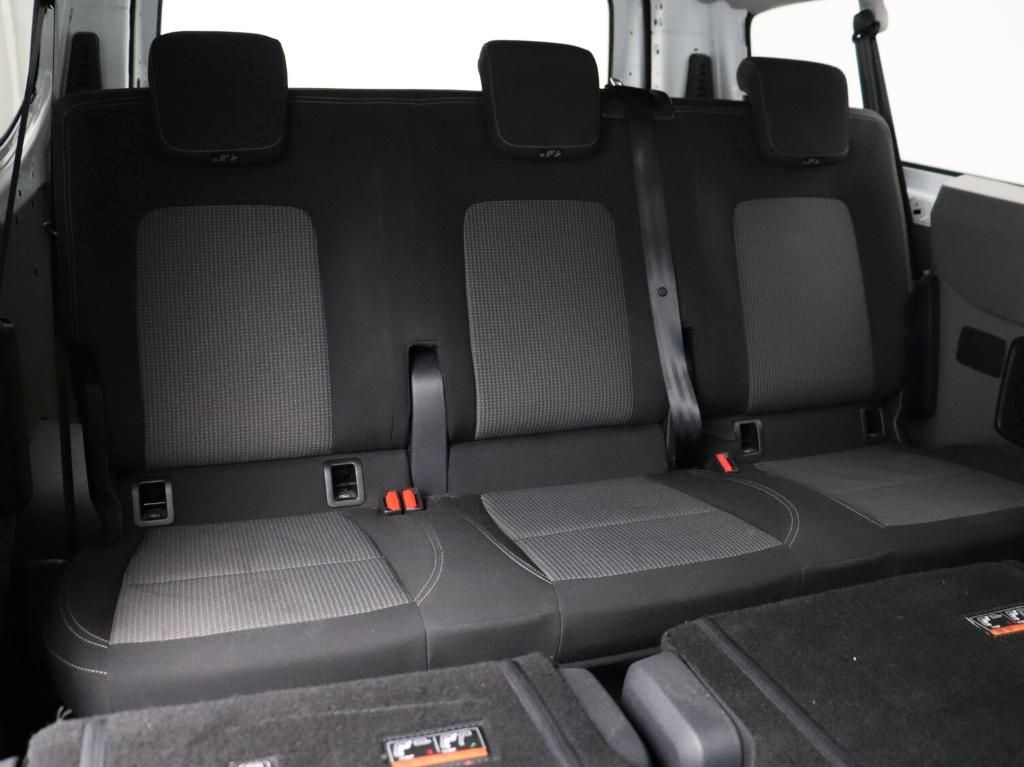 Volkswagen T7 Kombi - Bild 8