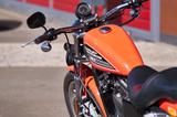 Harley-Davidson 883R Sportster - HARLEY-DAVIDSON 883 R