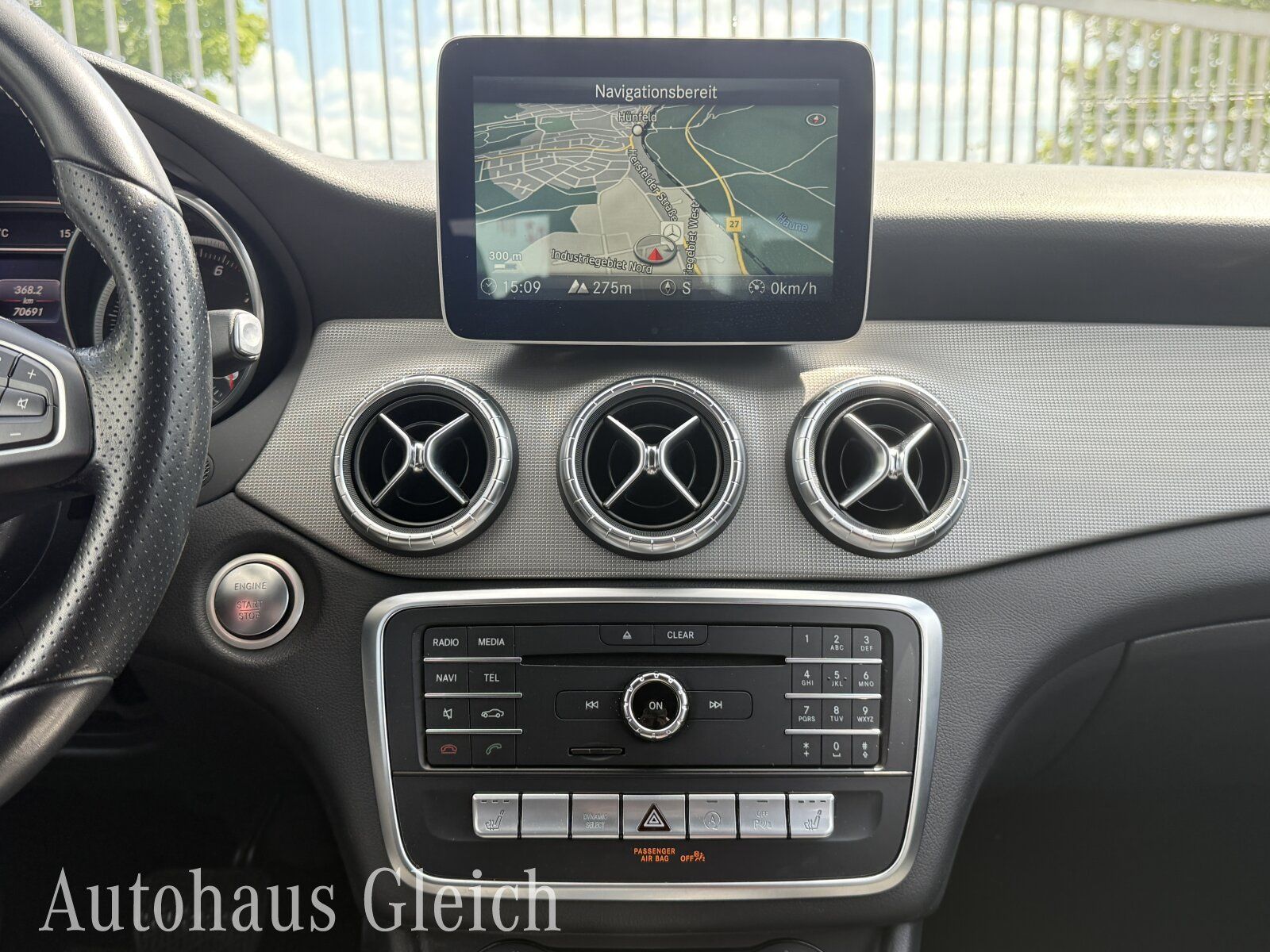 Fahrzeugabbildung Mercedes-Benz CLA 200 Urban Navi/Keyless Go Startanlage/Autom.