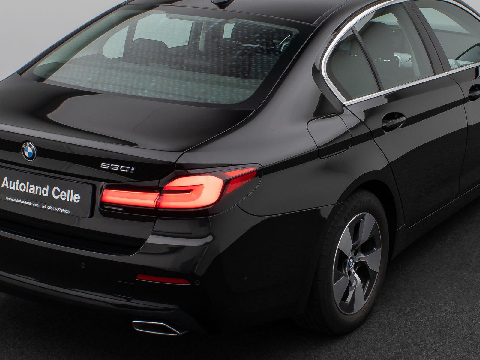 Fahrzeugabbildung BMW 530i Lim.DAB CockPitPro PDC Sitzhzg Alarm LED