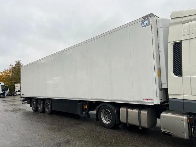 Schmitz Cargobull SCB*S3T, TermoKing SLXI 300 , FP60, 88 m³