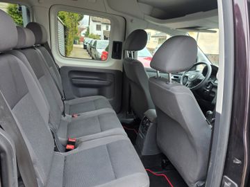 Volkswagen Caddy - 9